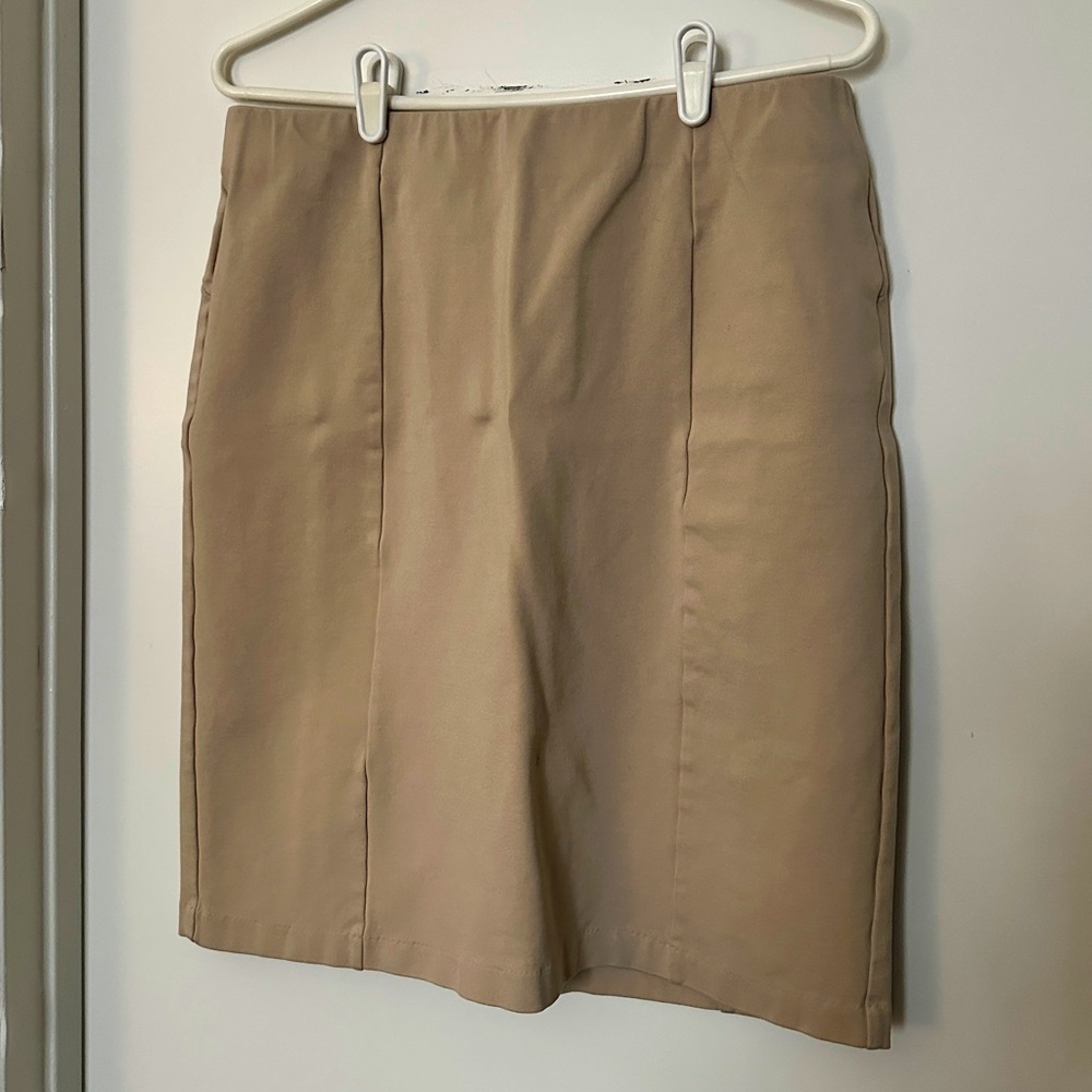 Comfortable casual khaki skirt